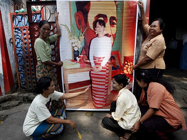 Vrijlating Aung San Suu Kyi in zicht