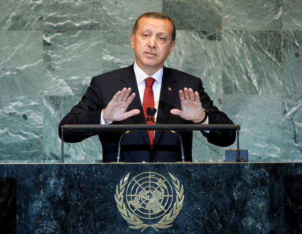 Turkse premier vindt dat de VN zichzelf opnieuw moeten uitvinden