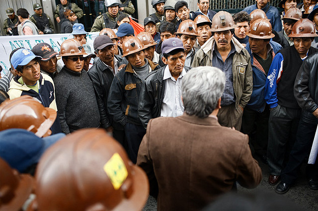 Tot het ontploft: gewelddadige mijnbouwconflicten in Bolivia