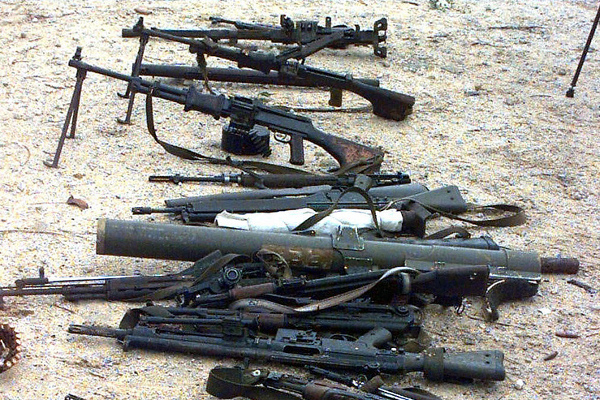Illegale wapenhandel floreert in Mogadishu 
