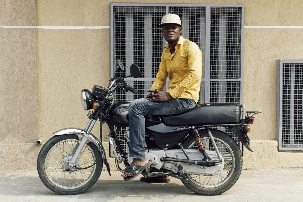 Taxi-moto in Kinshasa: Nzela-nzela zijn altijd wewa, maar niet elke wewa is een nzela-nzela