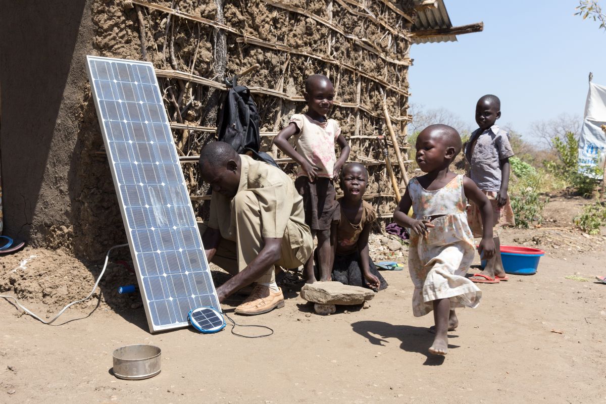 Zonnige toekomst voor Afrika zit in kleinschalige energietransitie
