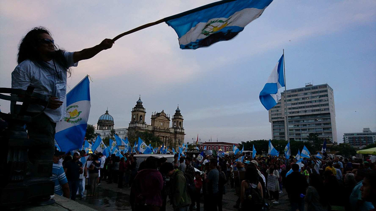 Politiek Guatemala davert op grondvesten: wat sleurt president Jimmy Morales mee in zijn val?