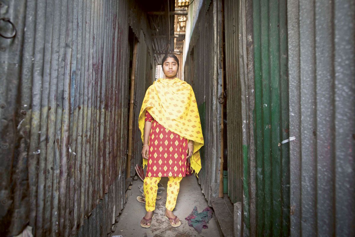 Schooltjes in Bangladesh, doekjes voor het bloeden