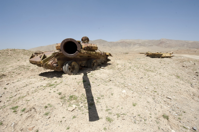 Bommen, granaten en vredesonderhandelingen in Afghanistan