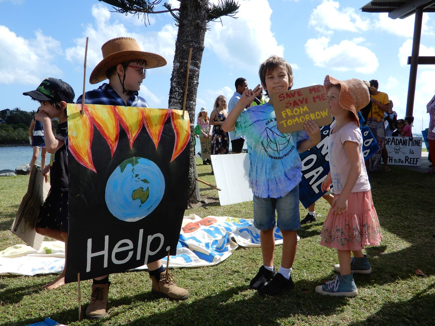 Australische jongeren trappen wereldwijde klimaatstaking af: ‘We vragen niet langer, we eisen’