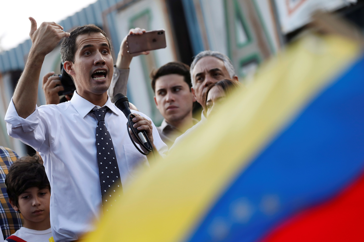 Maduro in het defensief, Guaidó godsgeschenk voor uitgetelde Venezolaanse oppositie