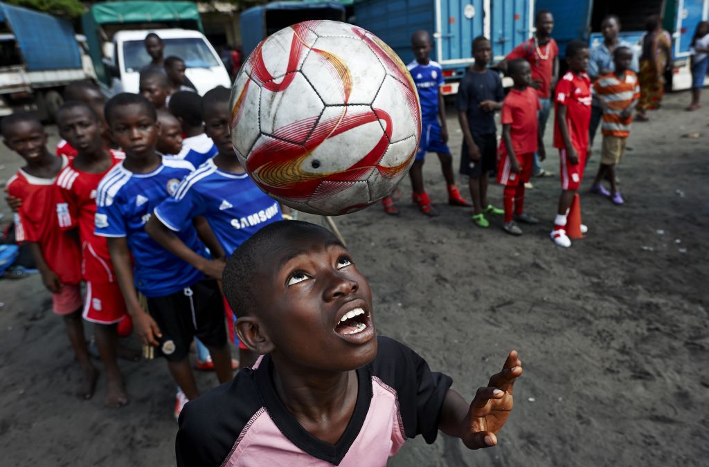 Afrikaanse voetballers: scoren of vergaan