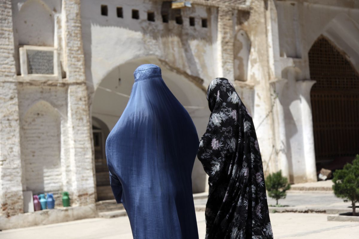 Afghaanse ambassadeur bij VN: ‘Stel vrouwen centraal in vredesproces’