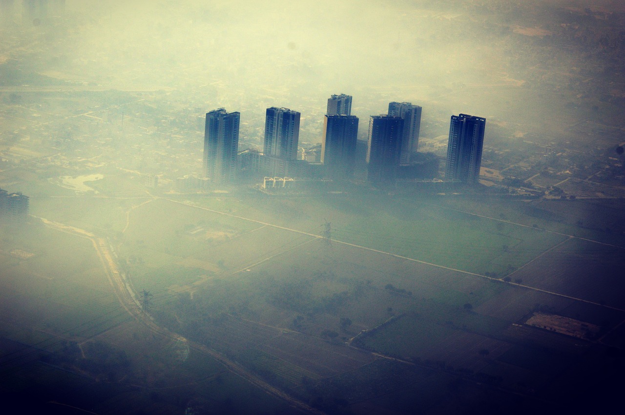 India kampt met ernstige ziektegolf door extreem vervuilde lucht 