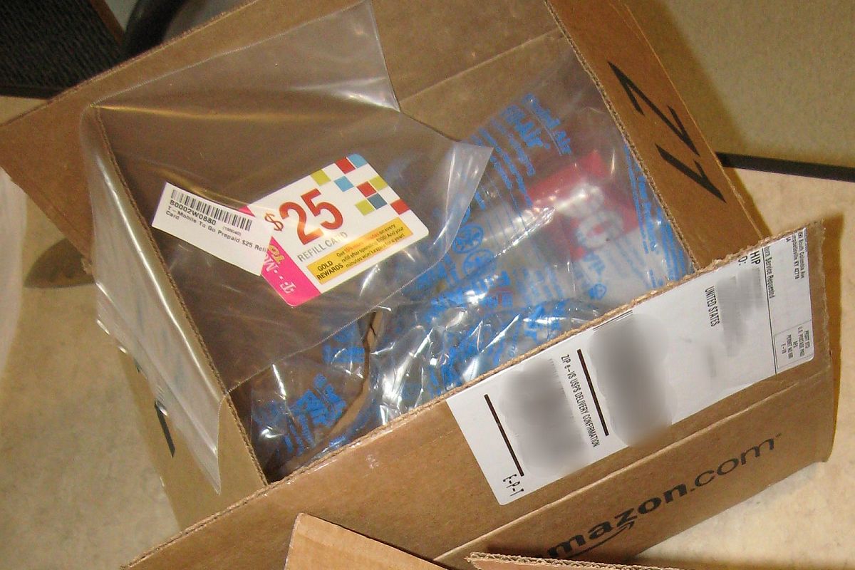 De keerzijde van Amazon-pakjes: 320 miljoen kilo wegwerpplastic