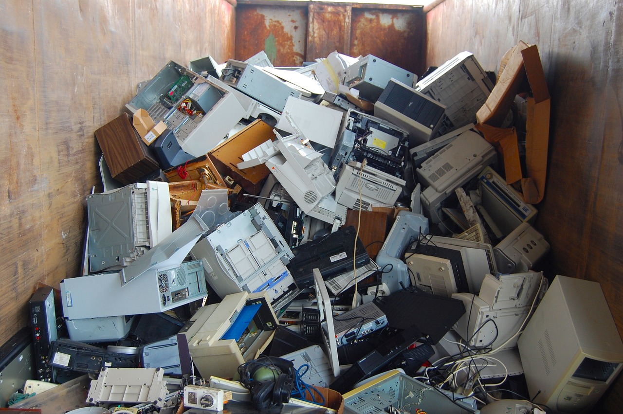 ‘Onzichtbaar’ en tegelijk gigantisch: onze elektronische afvalberg