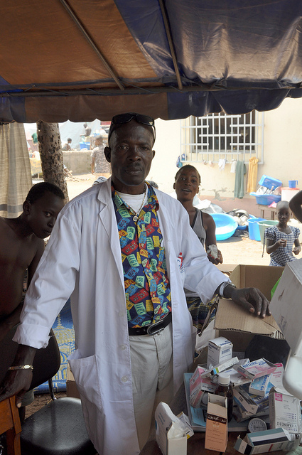 Ivoorkust vastberaden ebola tegen te houden aan zijn grenzen