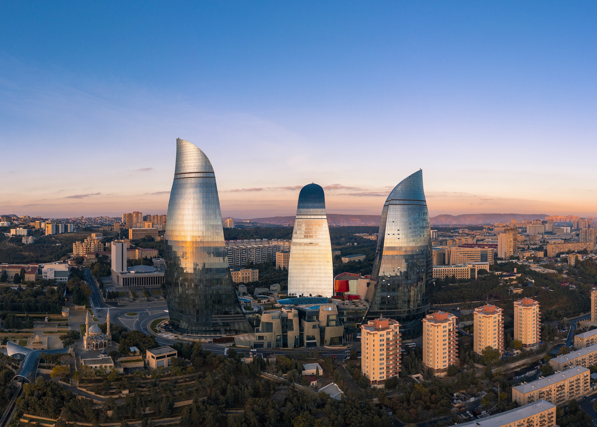 Azerbeidzjan stelt organisatiecomité volgende klimaattop voor: oliebonzen, omstreden ambtenaren en geen enkele vrouw