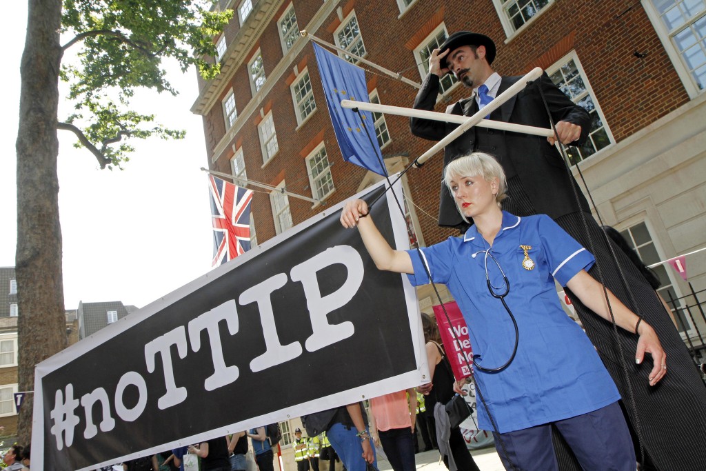 Leugens en lof der lafheid bij uitstel stemming TTIP