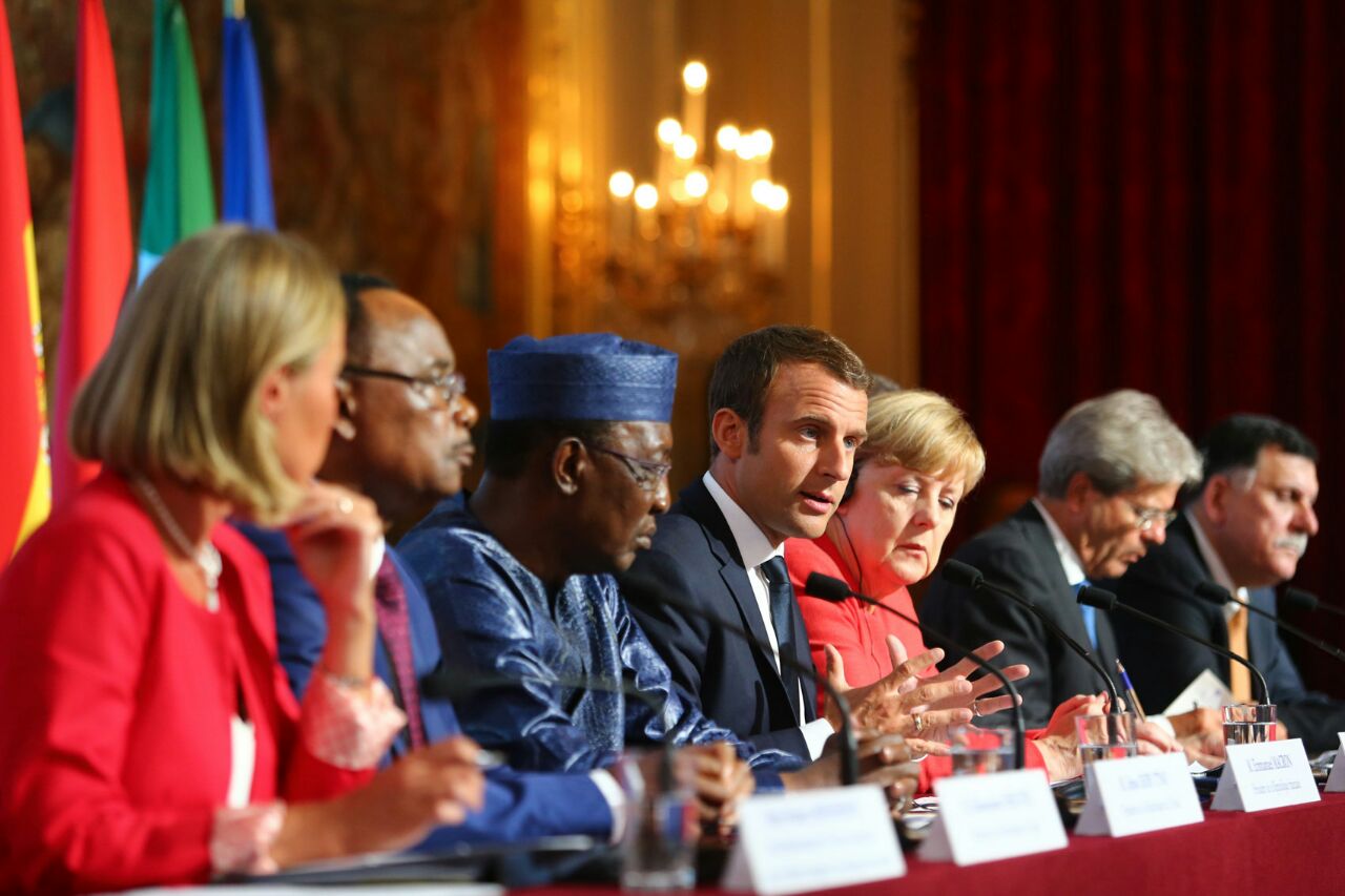 ‘Hoog tijd om komaf te maken met de Afrikaanse hulpverslaving en de Europese hulpindustrie’