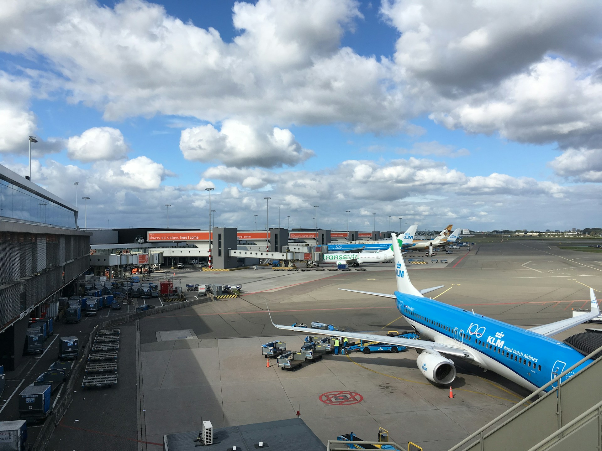 Luchthaven Schiphol onderzoekt maatregelen voor CO2-reductie