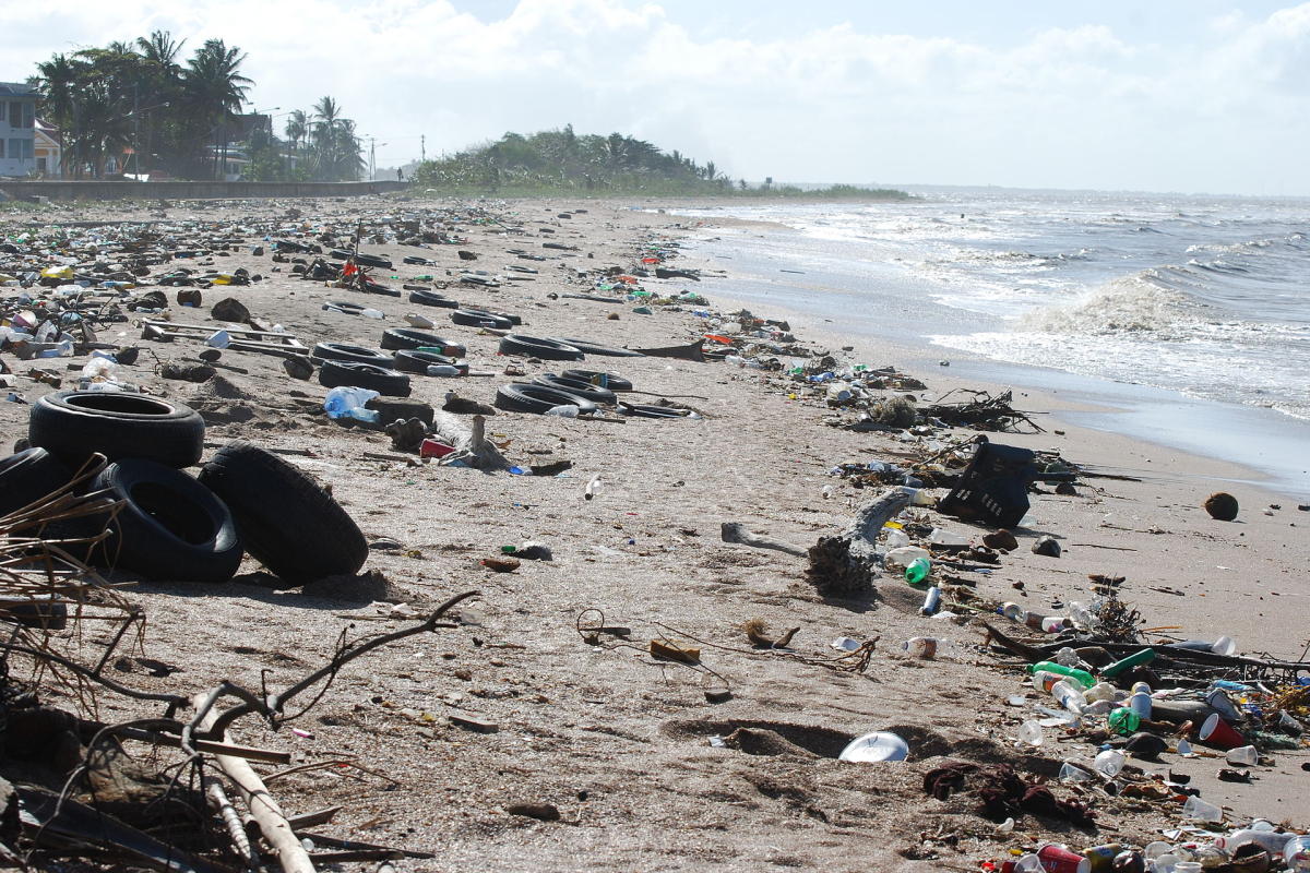 Latijns-Amerikaanse stranden bedolven onder plastic