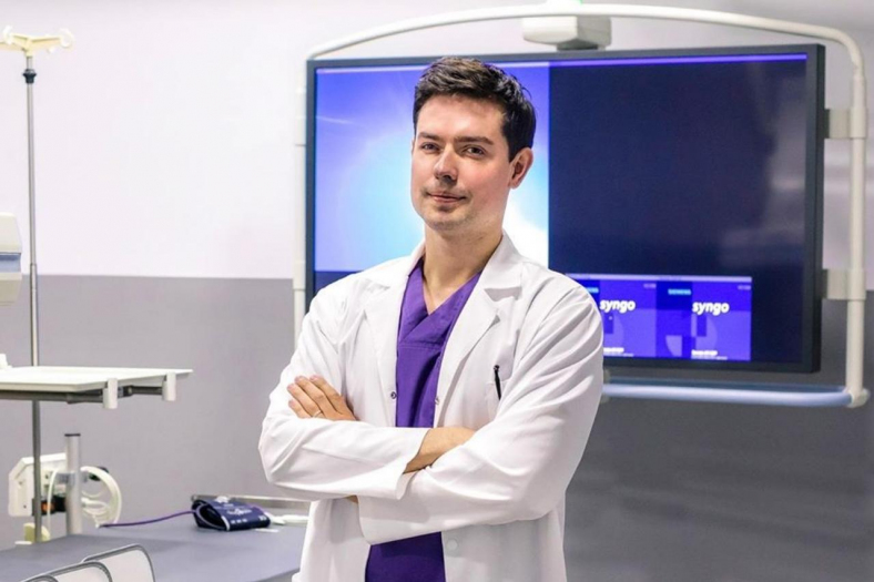 Catalin Lulciuc, dokter in het zwaar getroffen ziekenhuis van Suceava